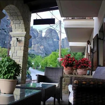 Konukevi Vavitsas 3*